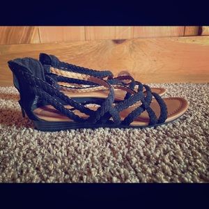 American Eagle Sandals